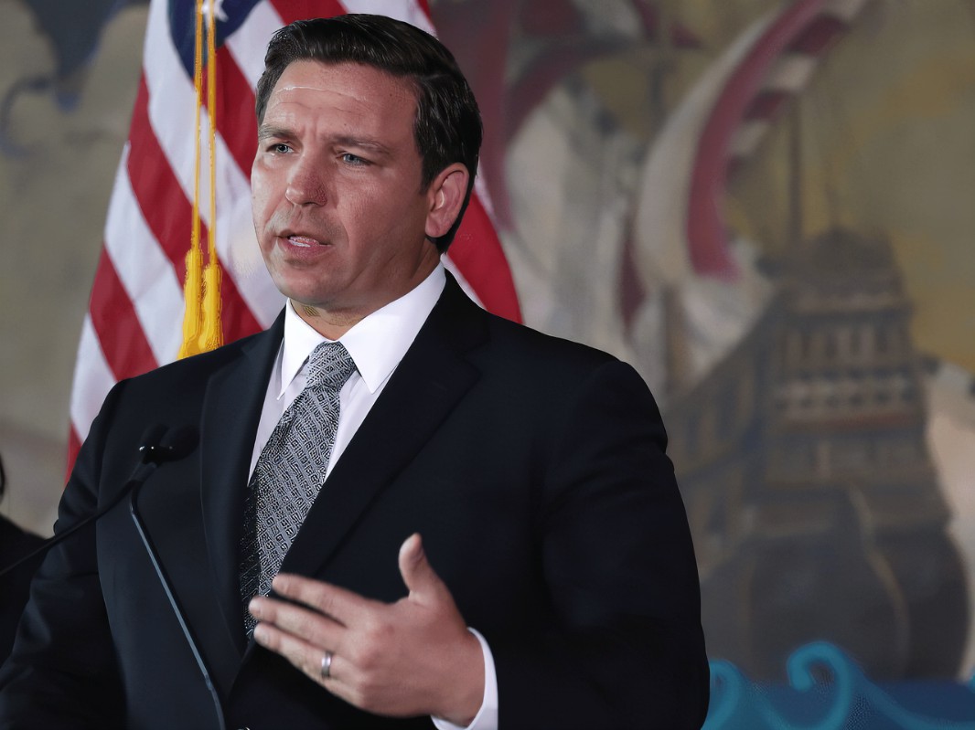 DeSantis Reacts to Straw Poll Showing Him Leading Against Trump (VIDEO ...
